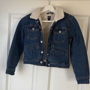 LIKE NEW GAP Kids Denim Jacket with Cozy Sherpa Lining Girls large